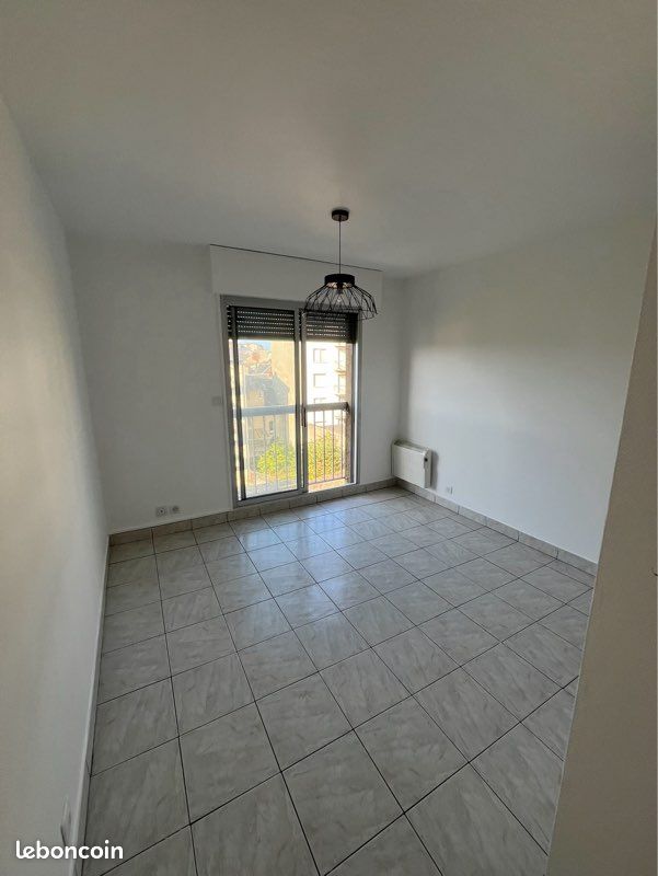 Appartement 1 pièce 21 m² · à Rodez · 21 m² · 350 €