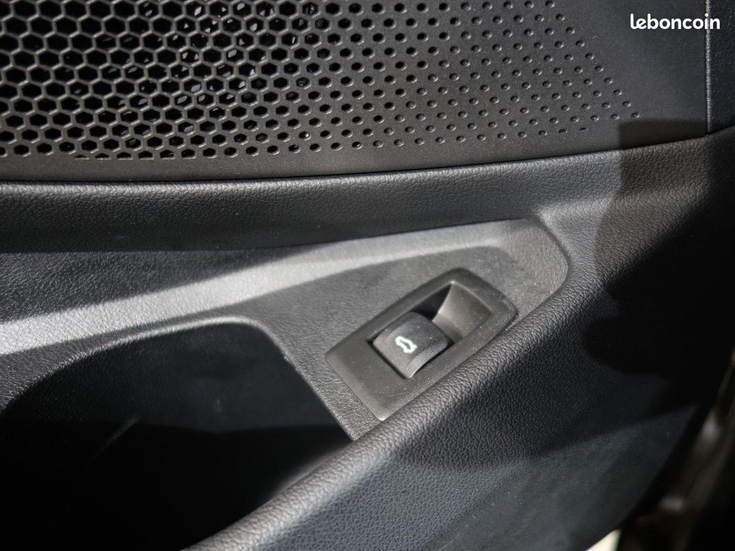 BMW SERIE 3 (G21) 320d 190 CH xDrive Touring - BVA Business Design (image 35)