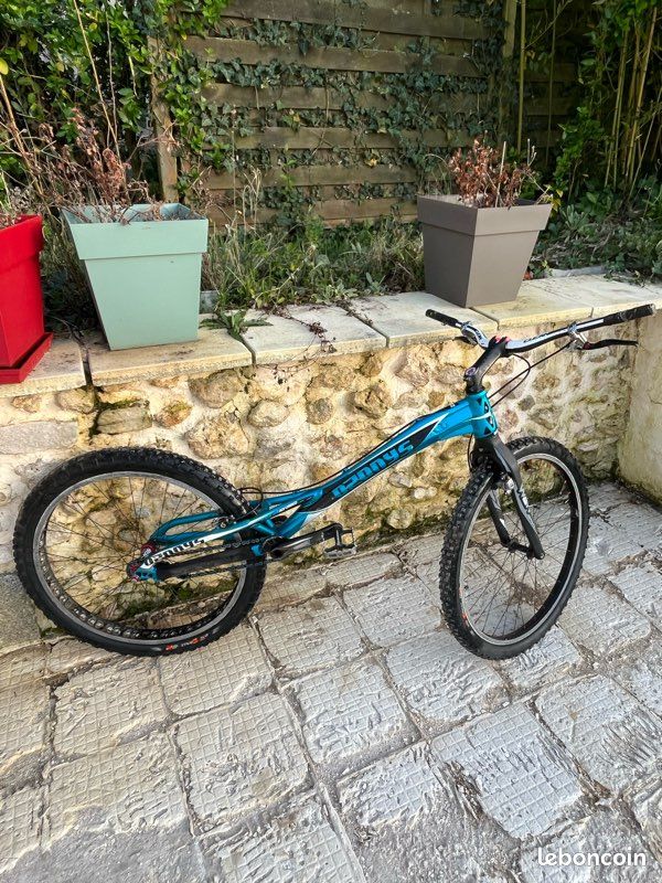 Ozonys curve pro 26 Vélos