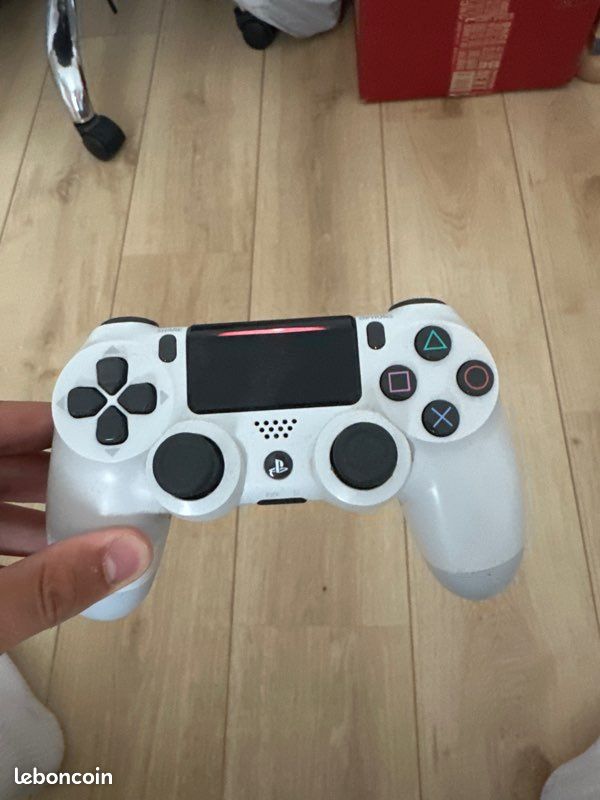 Manette ps4 (image 1)