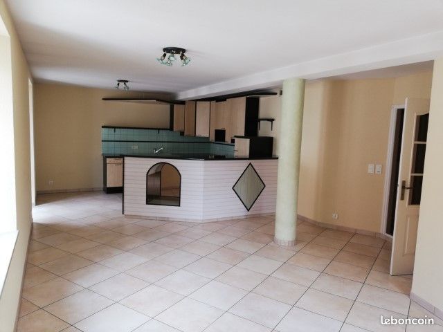 Appartement 4 pièces 75 m² · à Pontarlier · 75 m² · 990 €/mois
