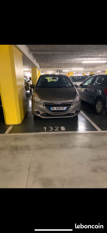 Place de parking à louer BORDEAUX CENTRE · 80 €/mois