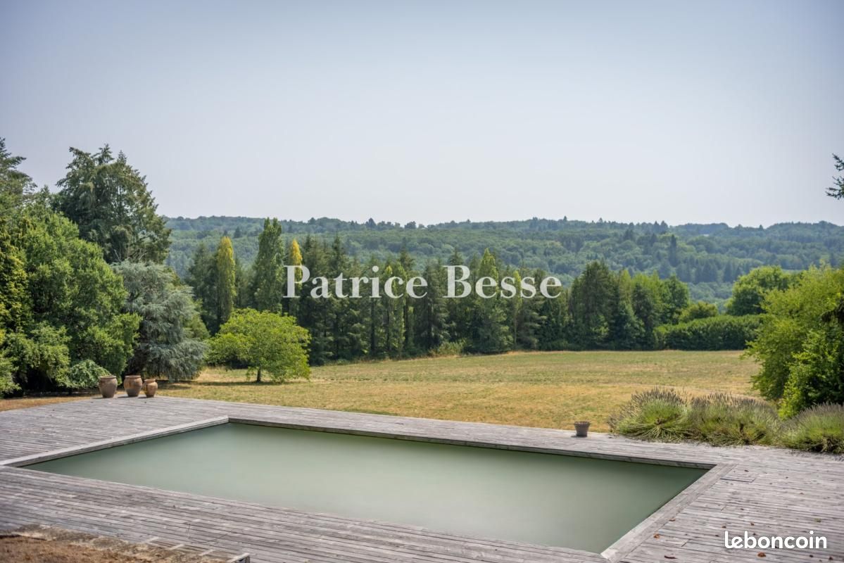 Maison 7 pièces 340 m² · à Limoges · 340 m² · 600 000 €
