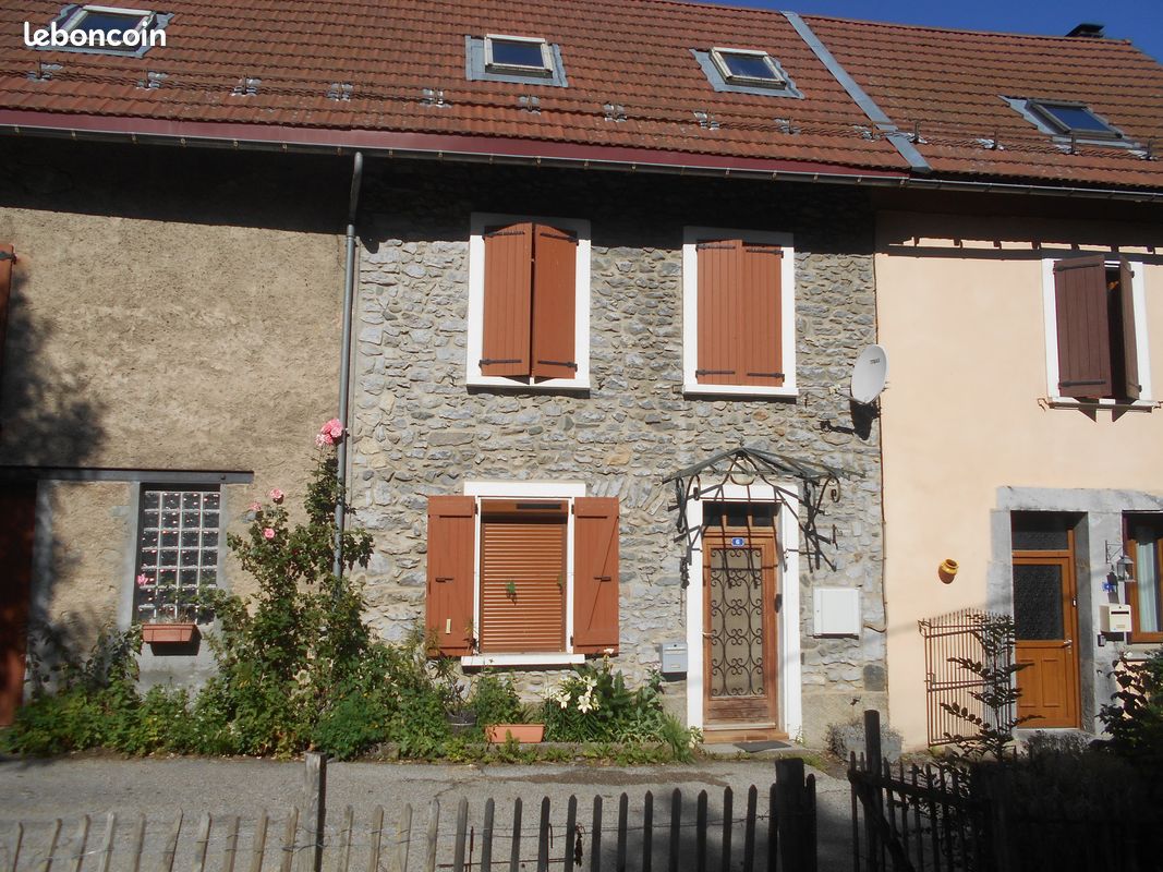 Maison 4 pièces 85 m² · à Laffrey · 85 m² · 165 000 €