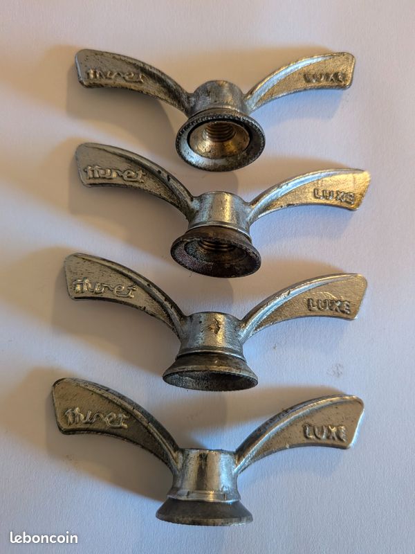 Lot 4 Papillons Serrage de Roue HURET LUXE Chrome 2 Avant 8mm 2 Arrière 9,5mm (image 1)