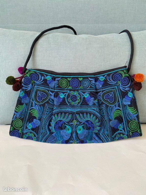 Sac à bandoulière en Brodé motif floral ethnique