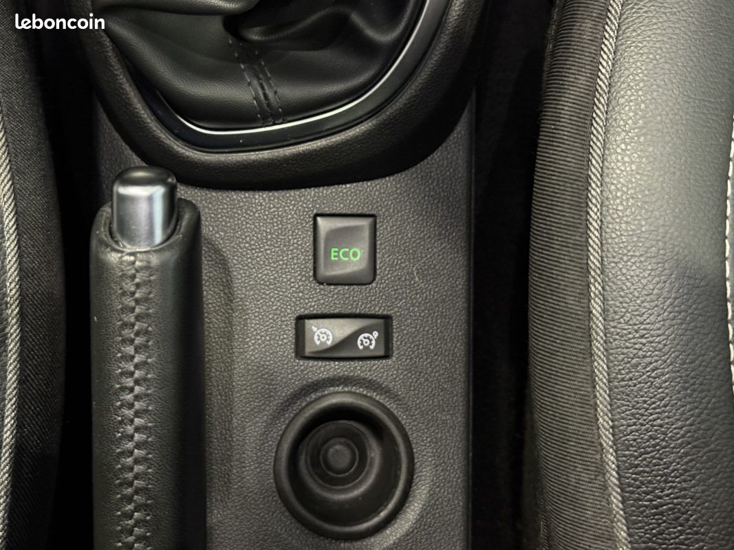 RENAULT CAPTUR I Ph.2 0.9 TCe 90 ch Energy Intens 37300kms (image 18)