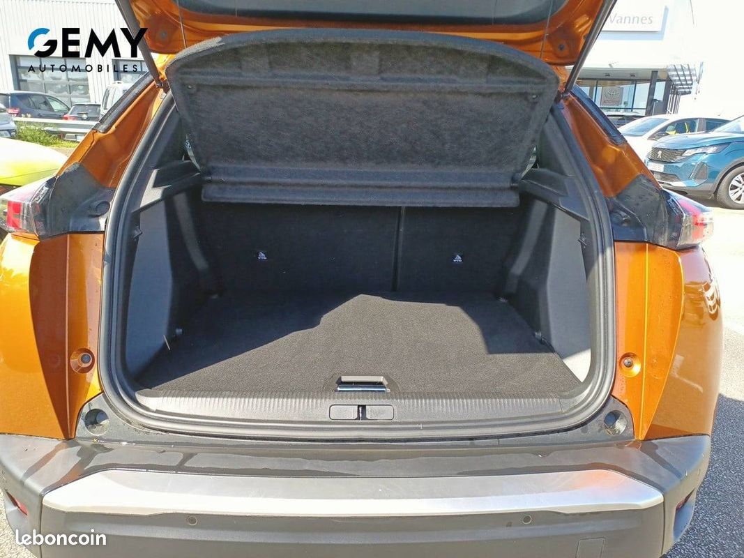 PEUGEOT 2008 PureTech 130 S&S EAT8 Style (image 6)