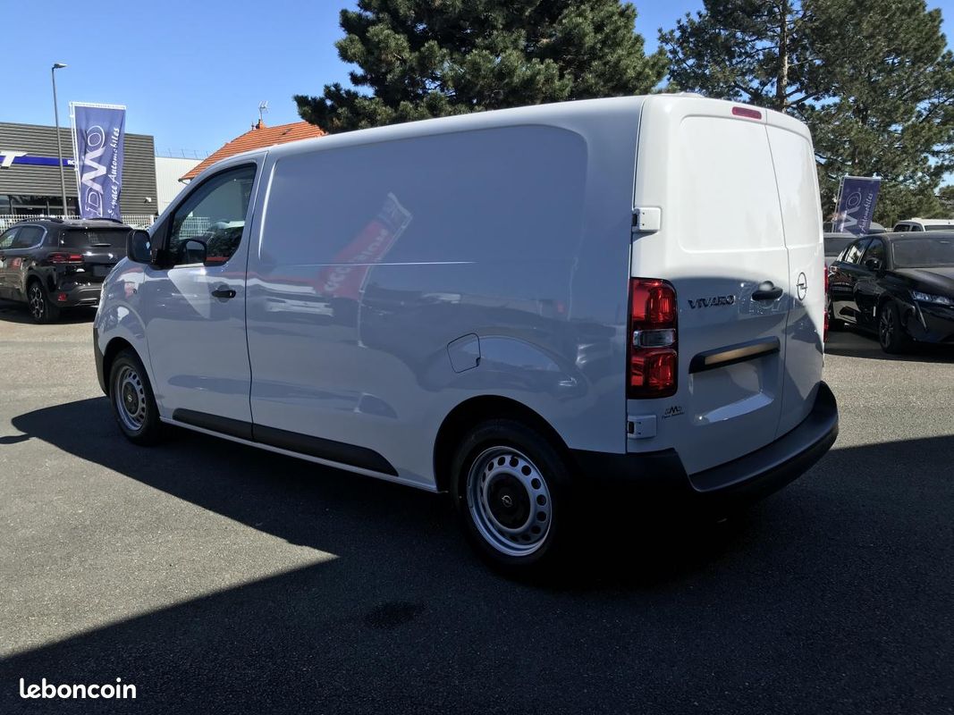 Opel vivaro fgn taille m bluehdi 180 s&s eat8 (image 5)