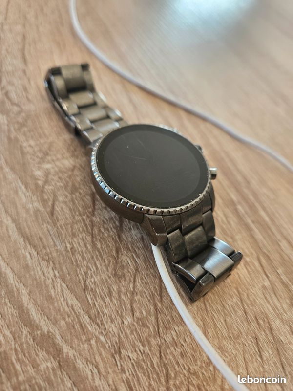 Montre Fossil connecté (image 3)