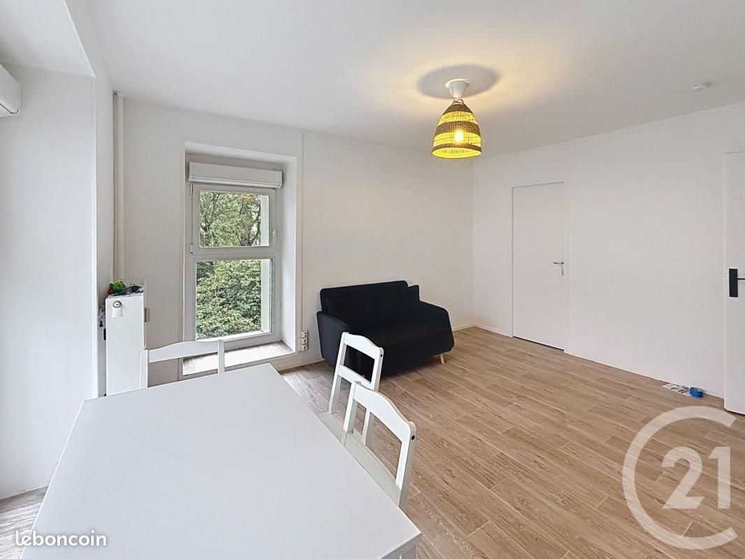Appartement 2 pièces 55 m² · à Villeneuve-d'Ascq · 55 m² · 990 €/mois