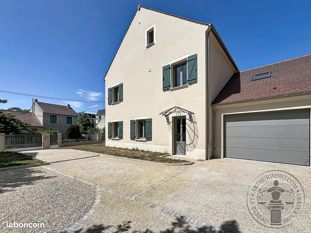 Maison 6 pièces 107 m² · à Dourdan · 107 m² · 395 000 €