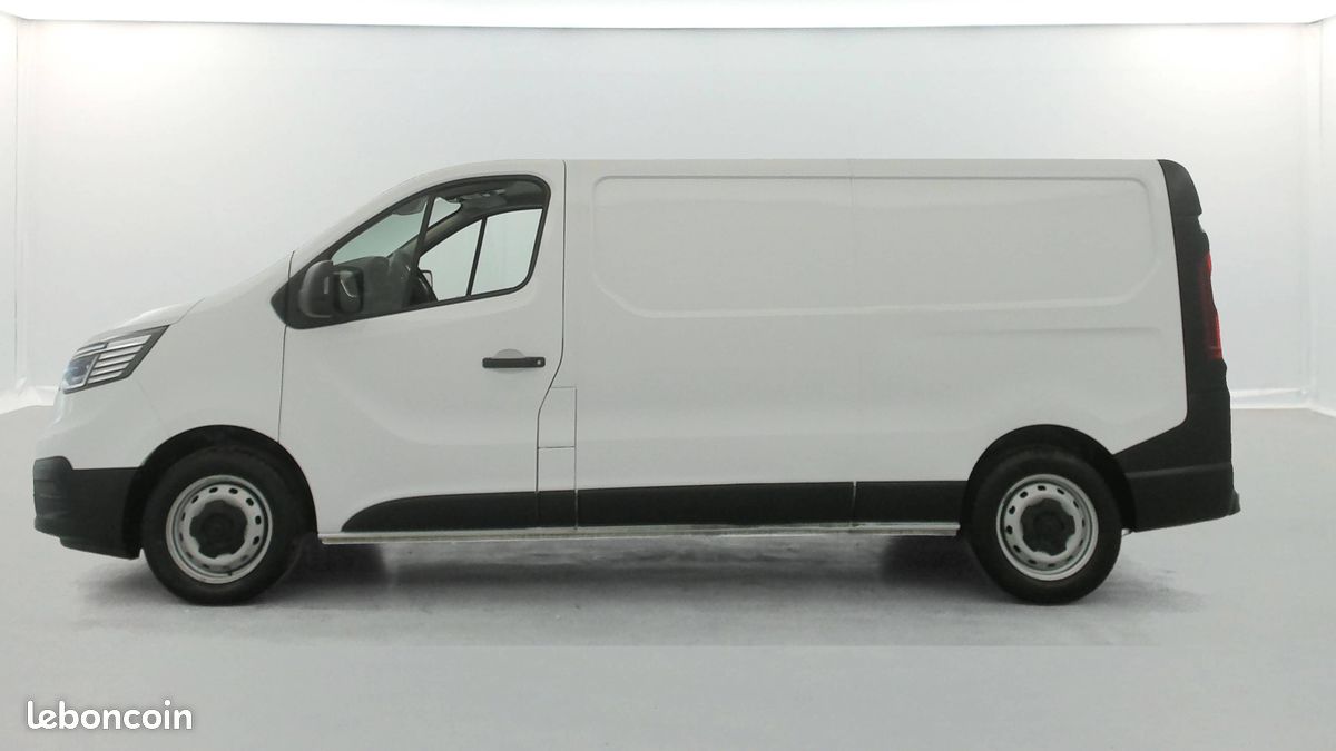 Renault trafic fgn l2h1 3000 kg blue dci 130 grand confort (image 2)