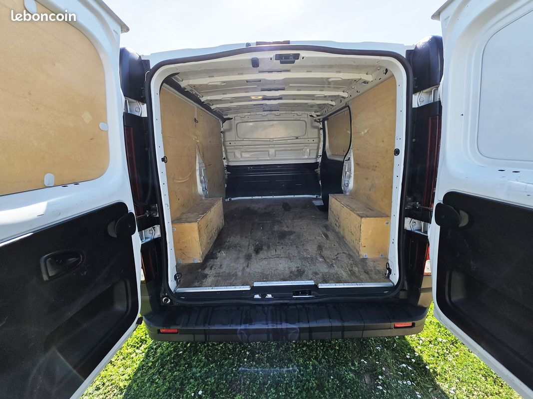 Renault Trafic L1H1 DCi 110 - PRIX TTC TVA RECUPERABLE (image 5)