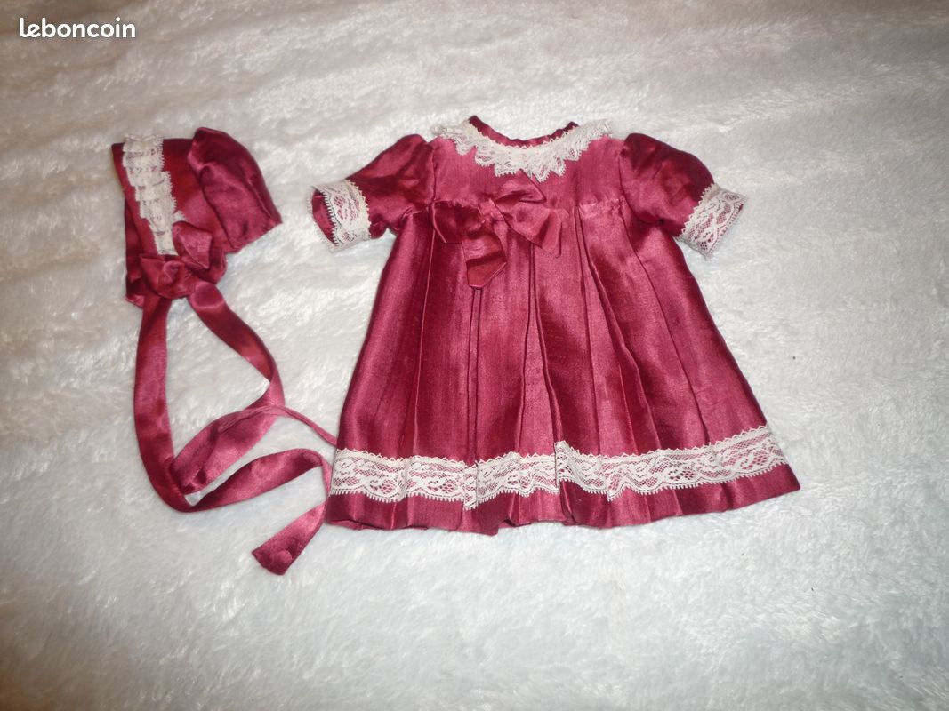Ensemble Poupée Ancienne Avec Robe - Collection Vintage