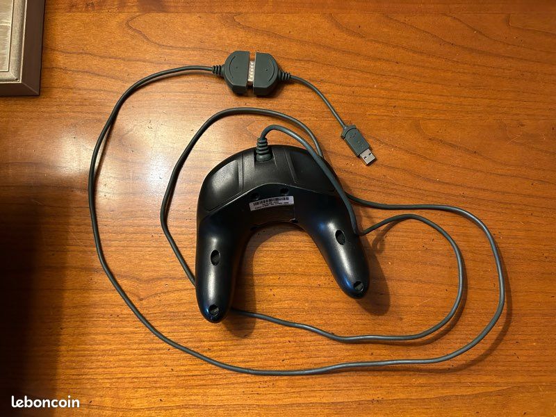 Microsoft Sidewinder Force Feedback Pro - Joystick com Forças