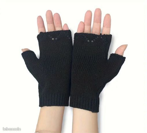 Set De Jambières Chaudes Et Gants Longs Sans Doigts Au Crochet Rayés Rouge Blanc - Parfait Pour Carnaval Et Fêtes