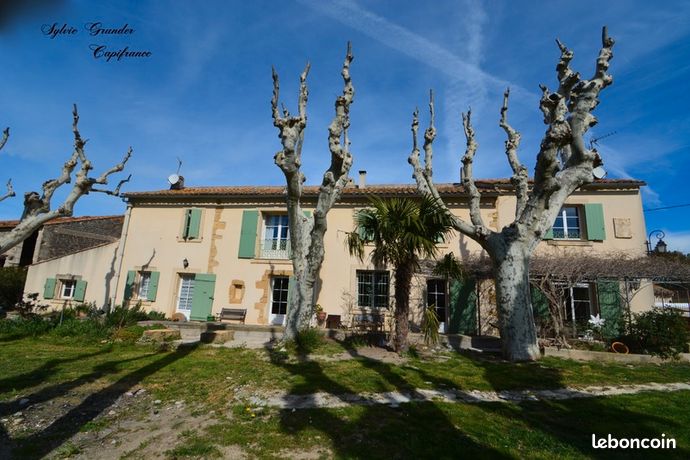 Mas 15 pièces 455 m²