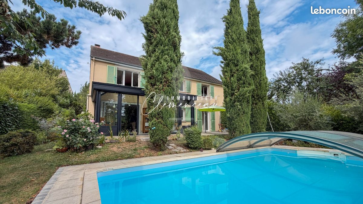 Maison 7 pièces 176 m² · à Médan · 176 m² · 698 000 €