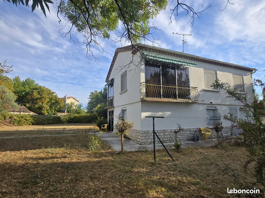 Maison 8 pièces 116 m² · à Saint-Hilaire-de-Brethmas · 116 m² · 350 000 €