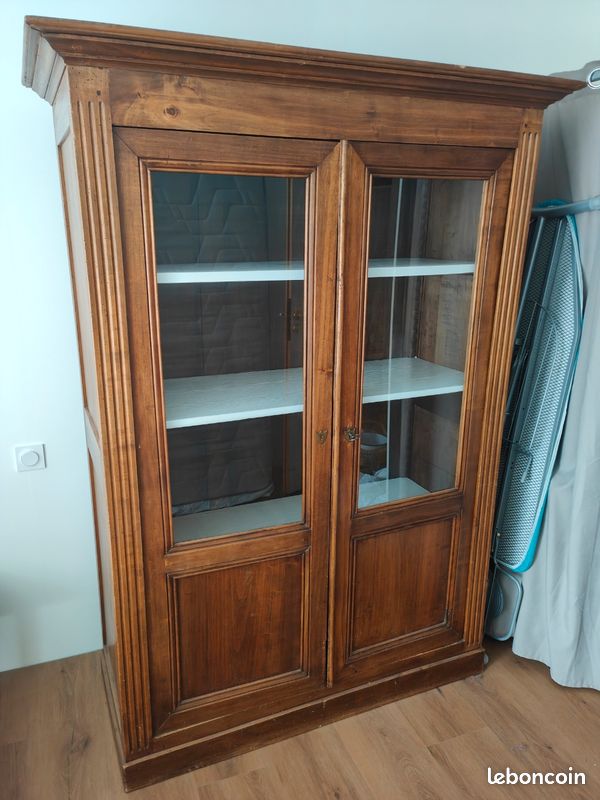 Armoire bois à l'ancienne avec portes vitrées (image 1)