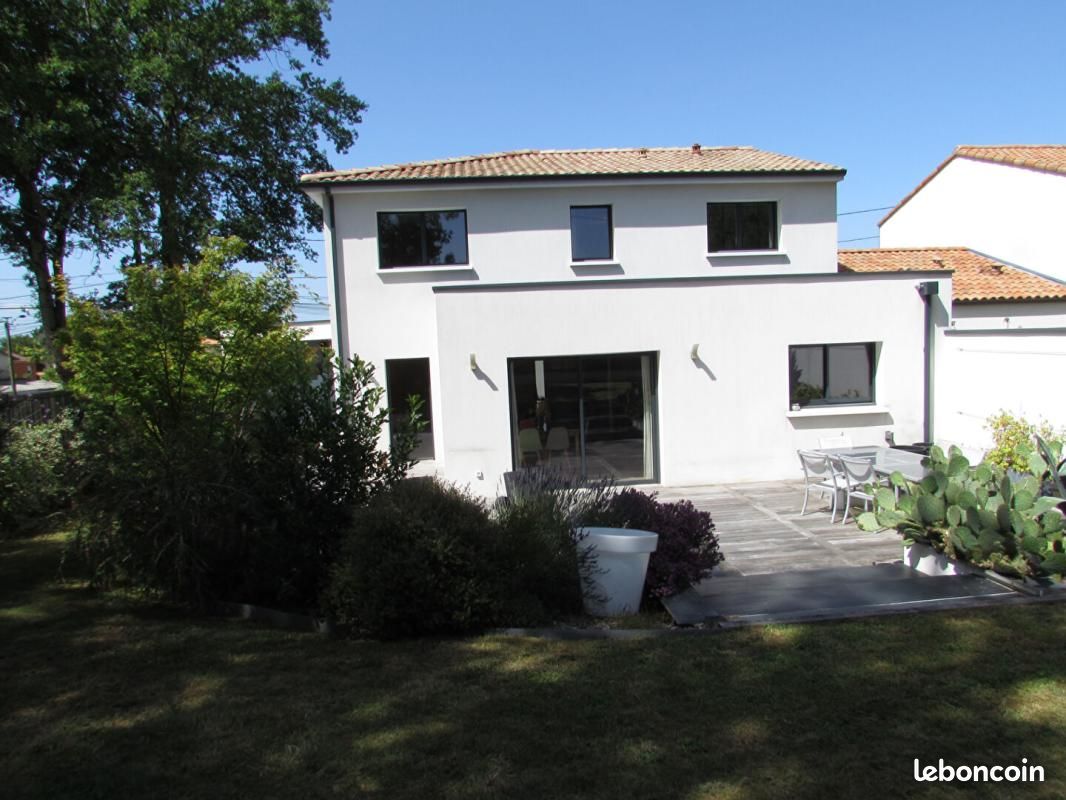 Maison 5 pièces 145 m² · à Nantes · 145 m² · 560 000 €