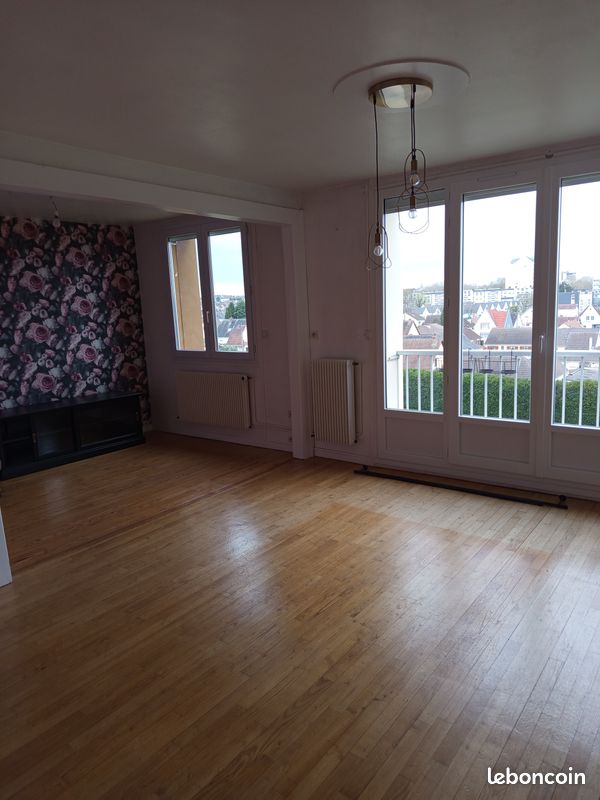 Appartement 3 pièces 64 m² · à Le Petit-Quevilly · 64 m² · 90 000 €