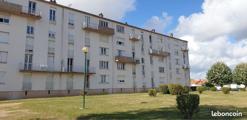 Appartement 4 pièces 69 m² · à Fontenay-le-Comte · 69 m² · 580 €/mois