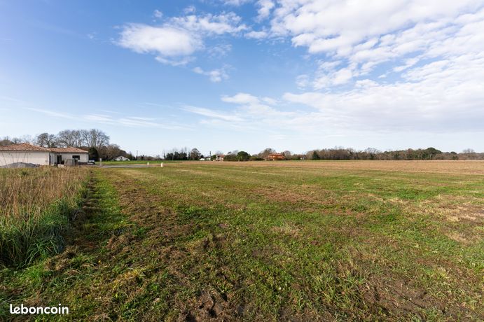 Terrain 1703 m² Saint-Martin-de-Hinx