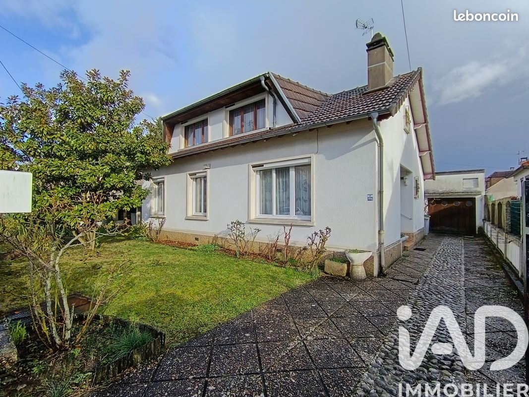 Maison 7 pièces 106 m² · à Combs-la-Ville · 106 m² · 350 000 €