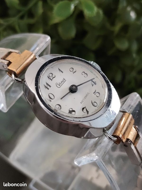 Montre Vintage AUREAT - Mécanique à Remontage Manuel - Cadran Ivoire & Bracelet Cuir Marron