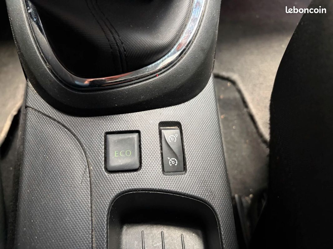 RENAULT CAPTUR dCi 90 Energy S&S eco² Intens / REVISION OK / CAMERA DE RECUL (image 36)
