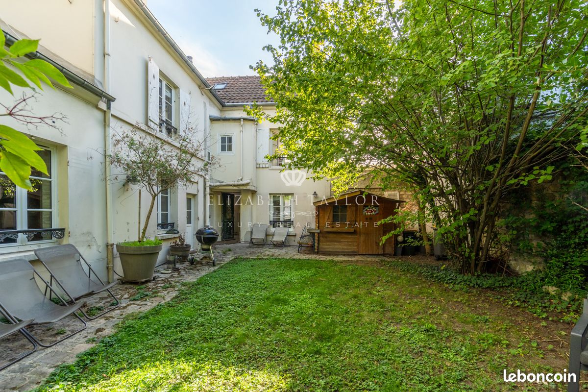 Maison 7 pièces 130 m² · à Saint-Germain-en-Laye · 130 m² · 1 240 000 €