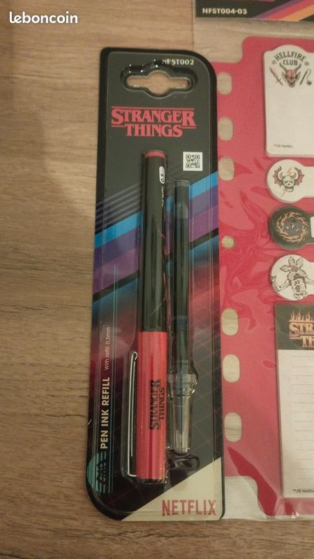 Ensemble stranger things neuf (image 2)