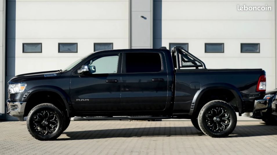Dodge RAM 1500 BIG HORN 5.7 HEMI 4X4 401 CH / EXCLUSIVITÉ (image 7)