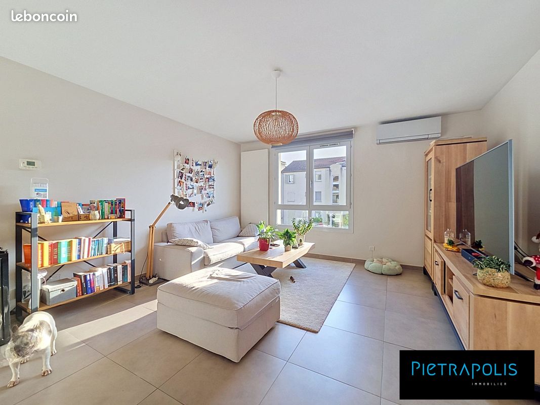 Appartement 6 pièces 90 m² · à Saint-Priest · 90 m² · 279 000 €