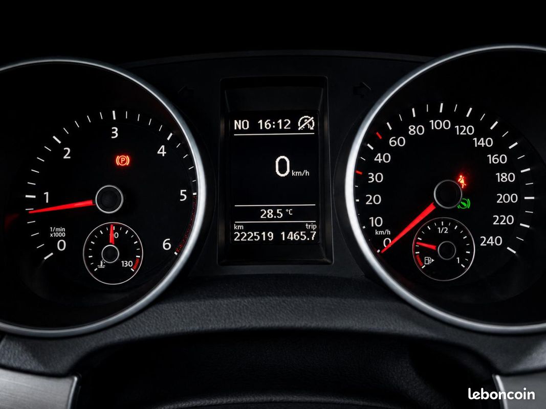 VOLKSWAGEN GOLF 1.6 16V TDI CR FAP - 105 - BV DSG 7 VI BERLINE Carat (image 13)