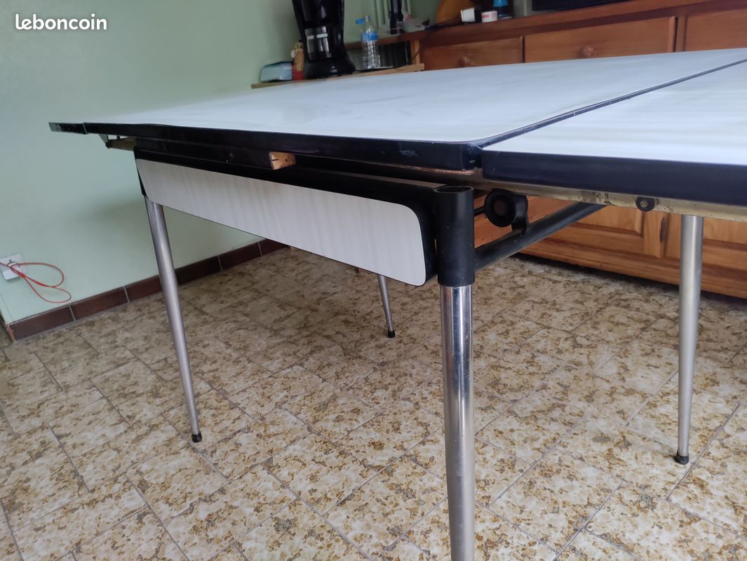 Table en formica (image 3)