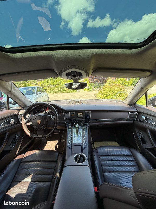 Porsche panamera turbo s 4.8 v8 550 pdk7 / pack sport design / chrono plus / frein céramique / full options / suivi porsche / burmester (image 9)