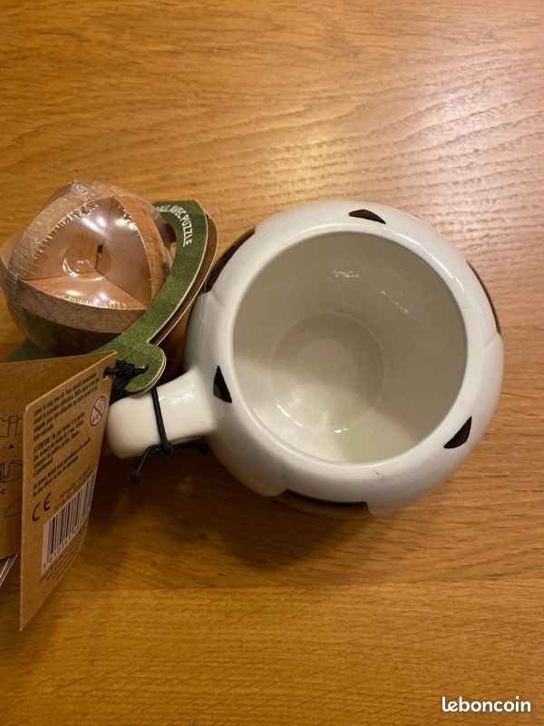 Mug Blanc En Céramique Personnalisé – Toujours Penser Au Football – Cadeau Frère