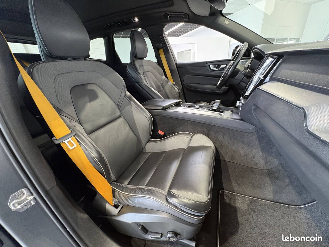 VOLVO XC60 T8 AWD 318 ch + 87 ch Geartronic 8 Polestar Engineered (image 15)