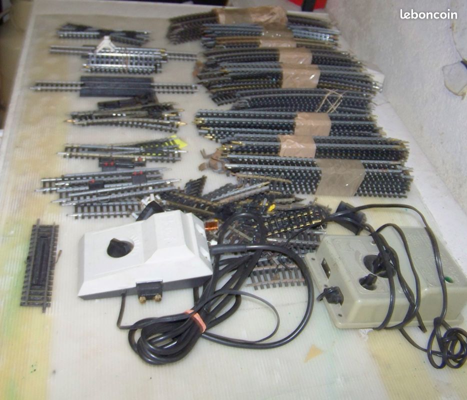 Gros Lot De Rails Jouef/Lima HO – +300 Pièces – Butoirs, Rails Coupure – Occasion