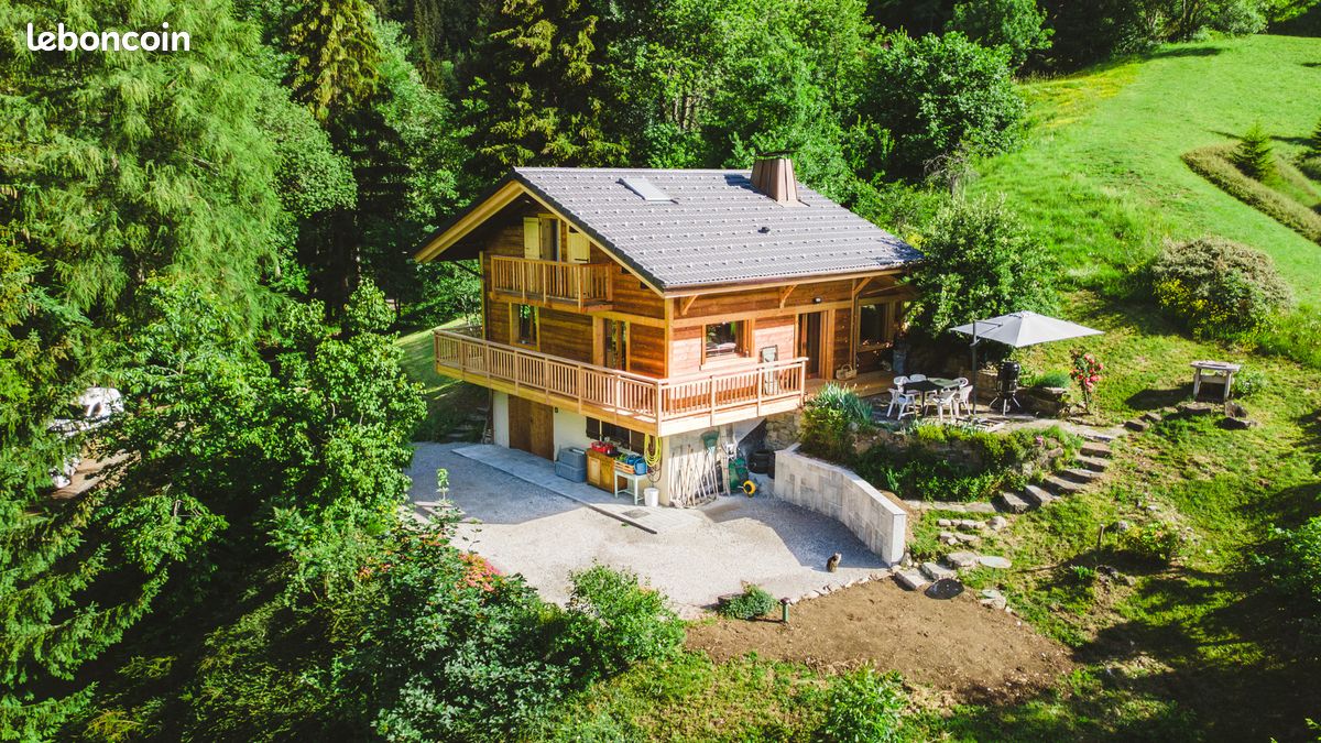 Maison 3 pièces 102 m² · à Manigod · 102 m² · 910 000 €