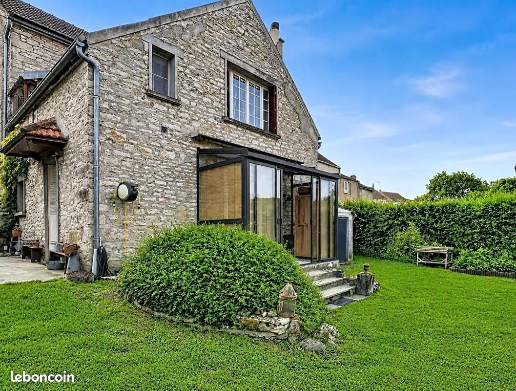 Maison 4 pièces 79 m² · à Massangis · 79 m² · 155 000 €
