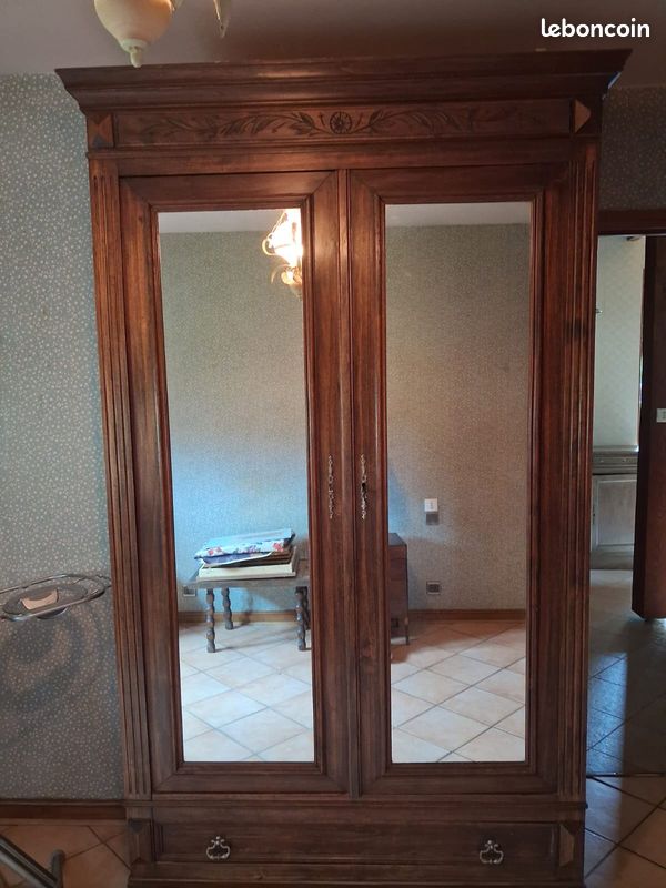 Armoire bois massif (image 1)
