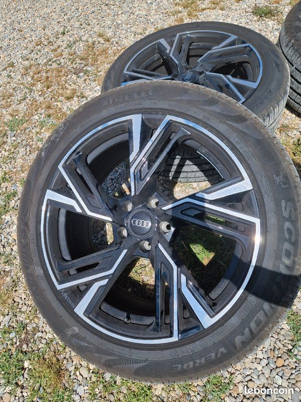 Pack 4 Jantes alu et pneus 19" pour AUDI Q3 Équipement auto