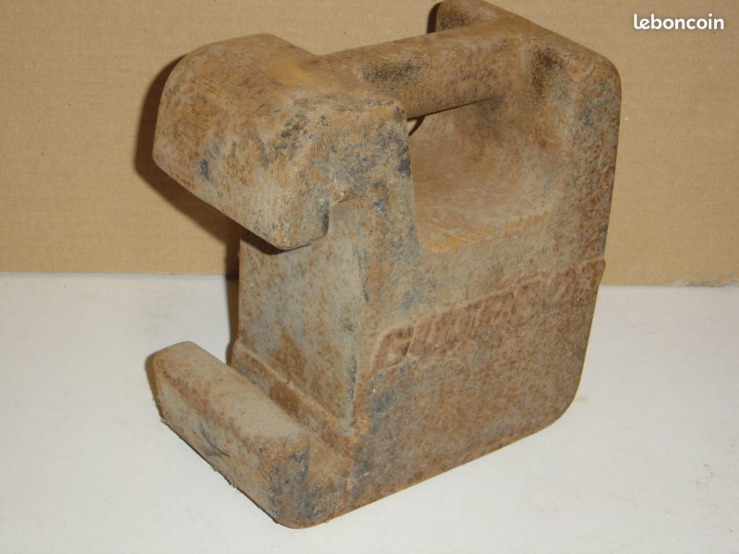 Contrepoids GUTBROD pour microtracteur (image 2)