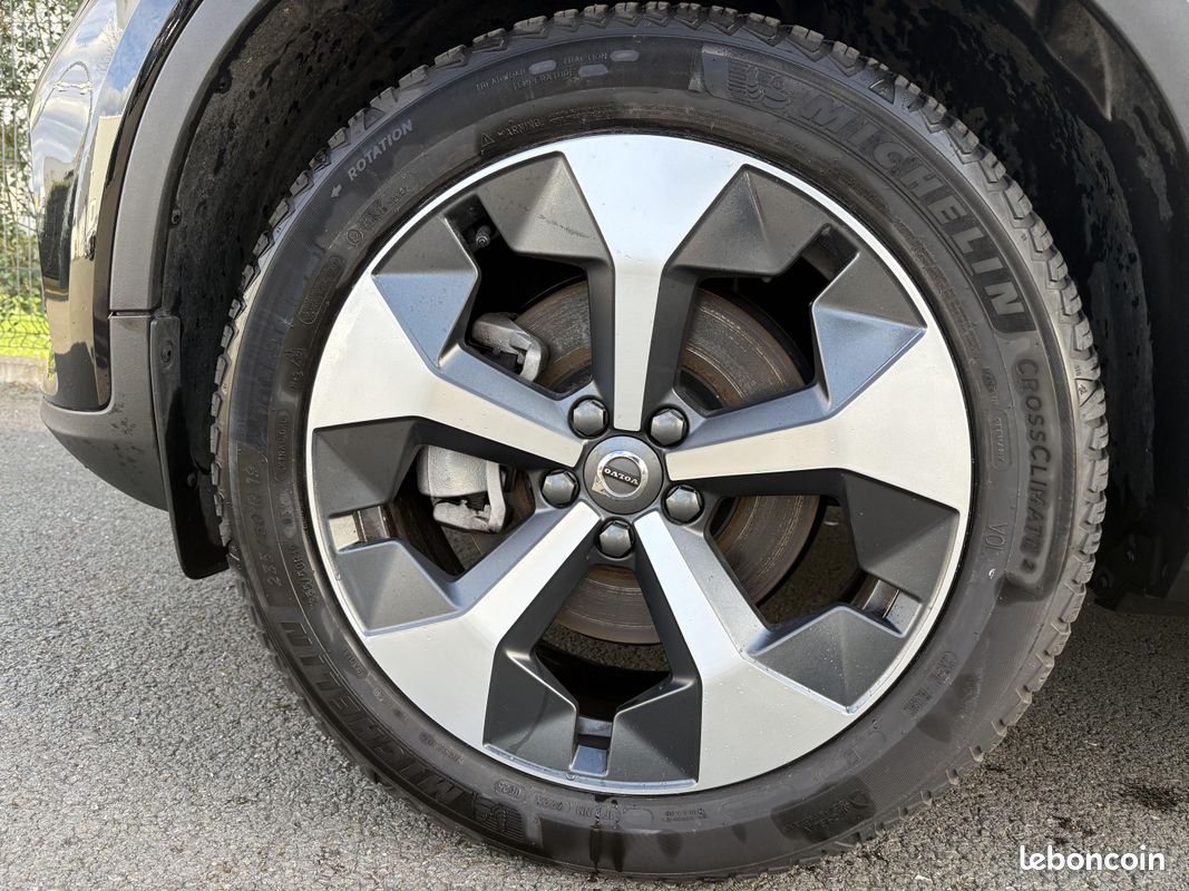 VOLVO XC40 B3 163 ch DCT7 Plus (image 4)