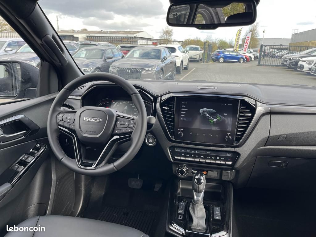 ISUZU D-MAX NOUVEAU * 39 158 HT *SPACE CABINE 2.2L D NITRO SPORT BVA8 4x4 PICK UP 2026 (image 7)
