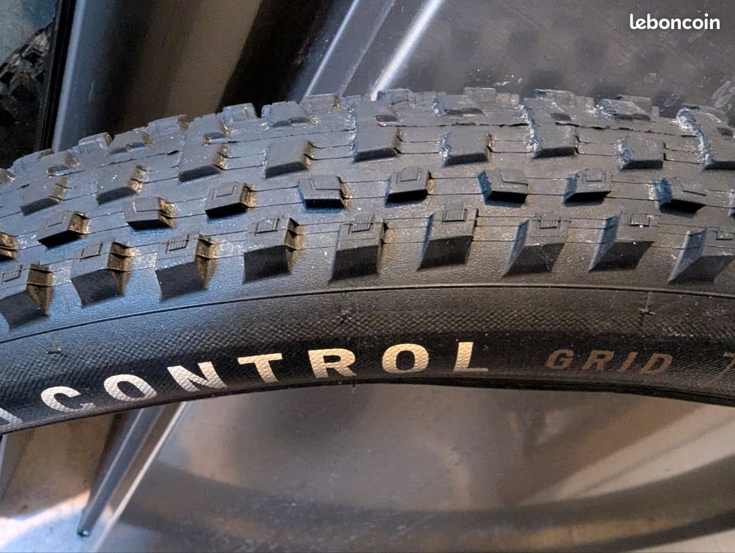 Pneu Specialized Ground Control Grid – 29x2.35, Tubeless Ready, Résistant Perforation, VTT